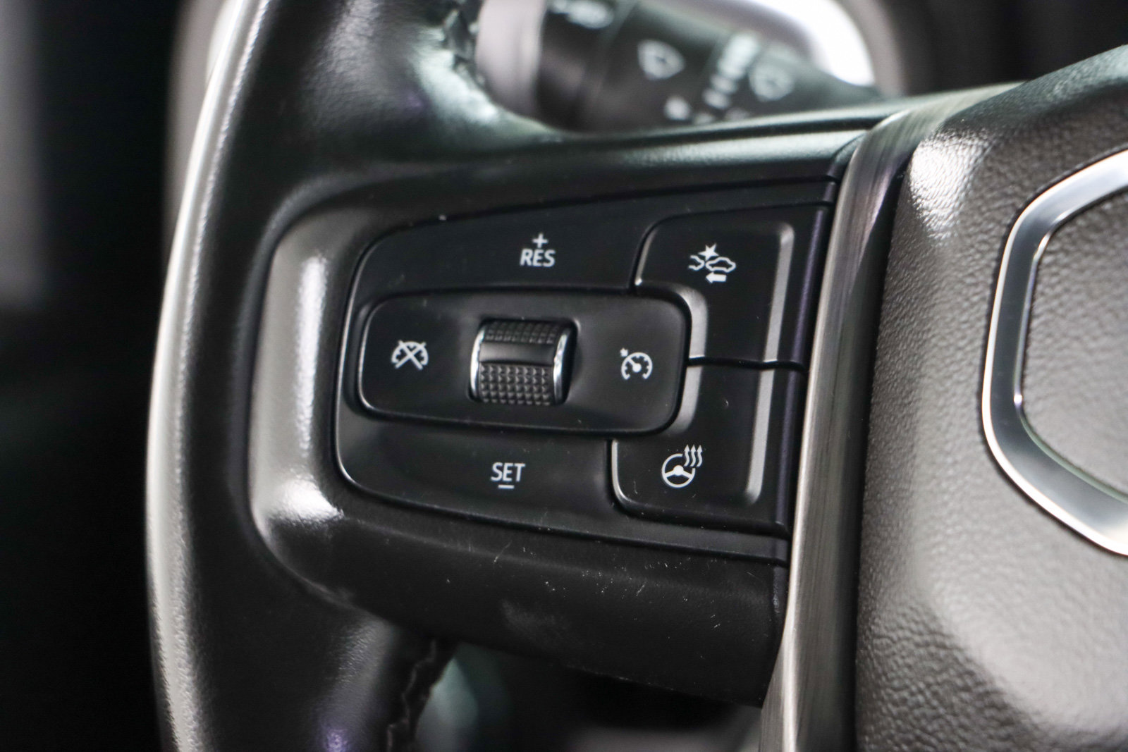 Used 2023 GMC Sierra 2500 Denali w/ Denali Ultimate Package image 14