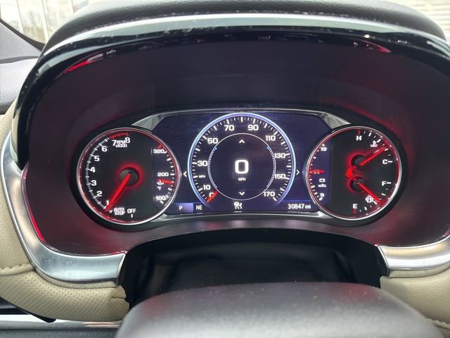 Used 2023 Chevrolet Traverse Premier image 37