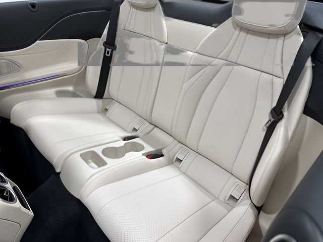 Used 2025 Mercedes-Benz CLE 300 4MATIC Cabriolet image 32