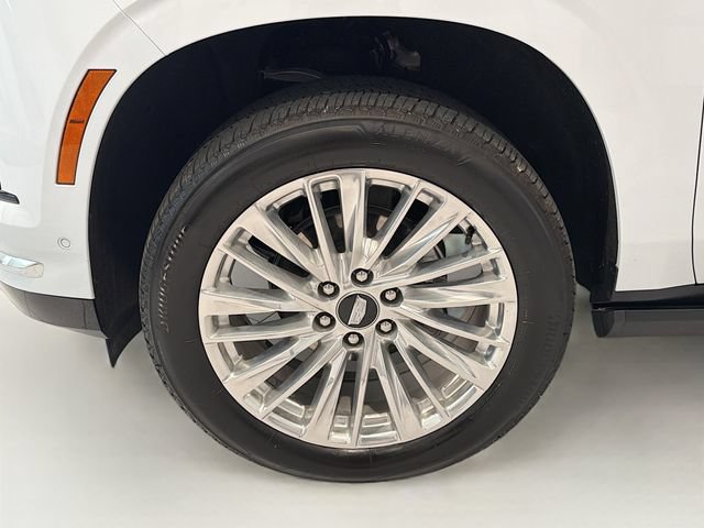 Certified 2026 Cadillac Escalade ESV Luxury AWD/4WD image 28