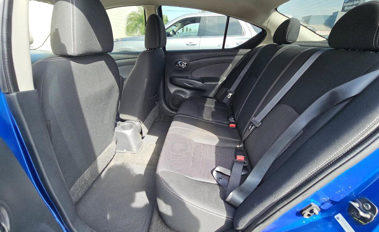 Used 2014 Nissan Versa SV image 13