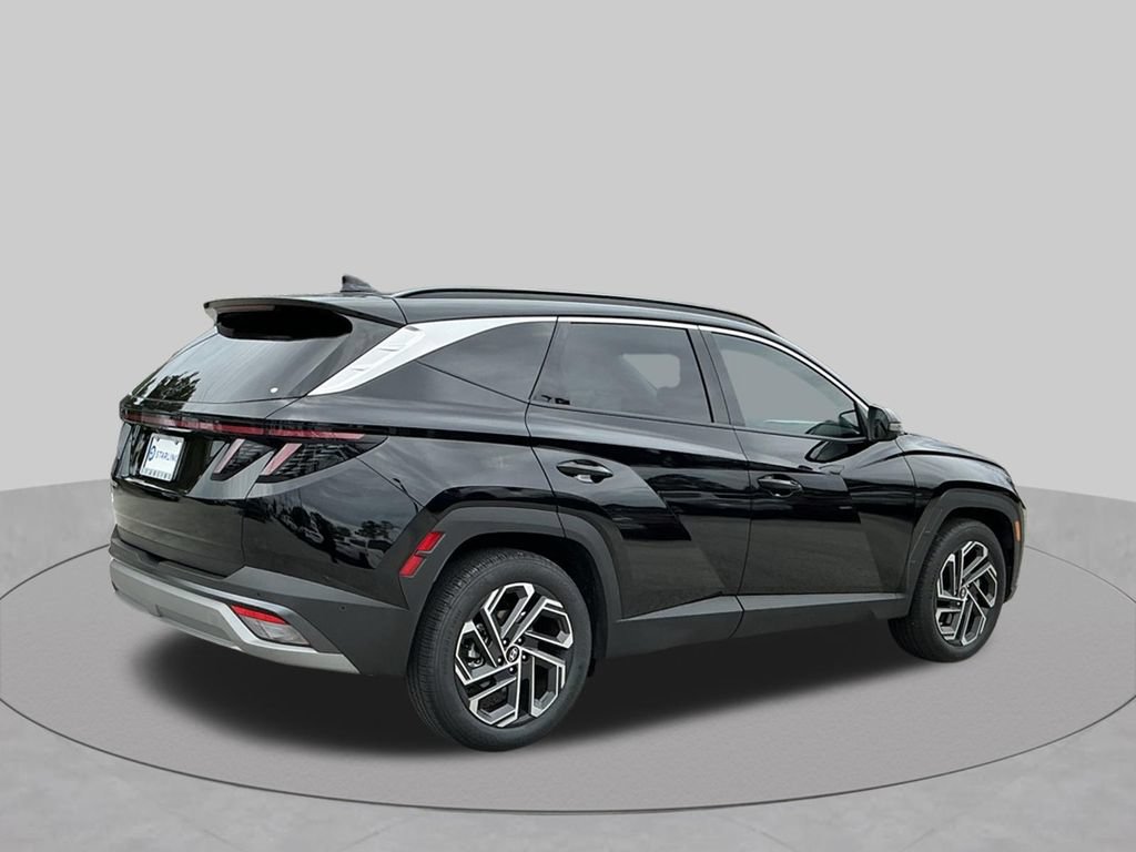 Used 2025 Hyundai Tucson Limited FWD image 18