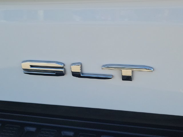 Used 2025 GMC Sierra 1500 SLT AWD/4WD image 29
