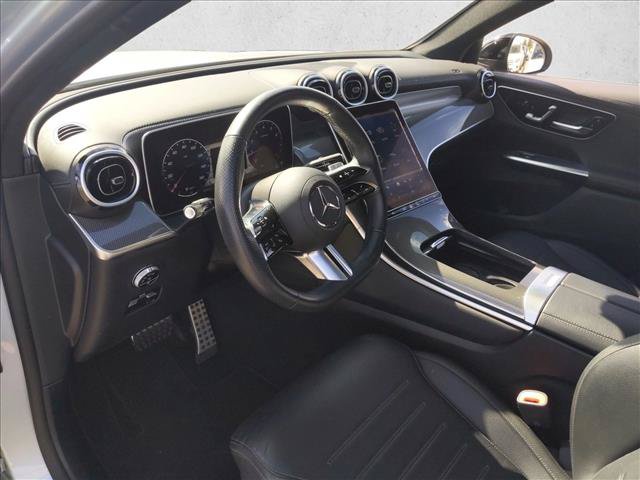 Used 2024 Mercedes-Benz GLC 300 4MATIC image 11
