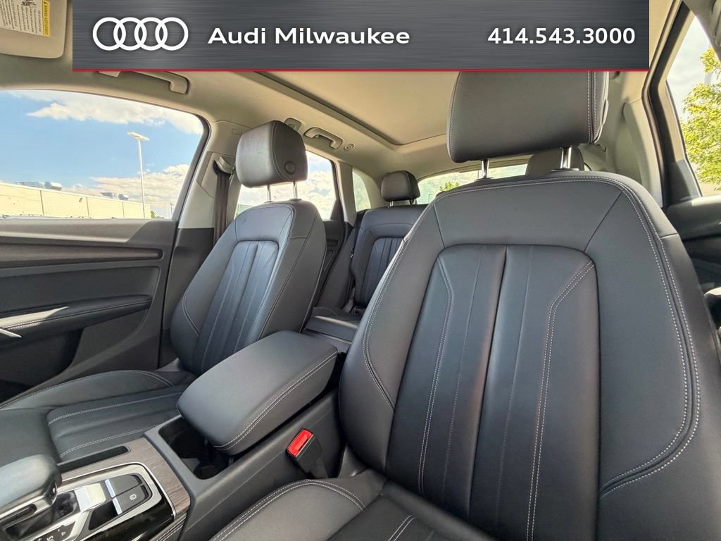 Used 2023 Audi Q5 2.0T Premium Plus w/ Premium Plus Package AWD/4WD image 5