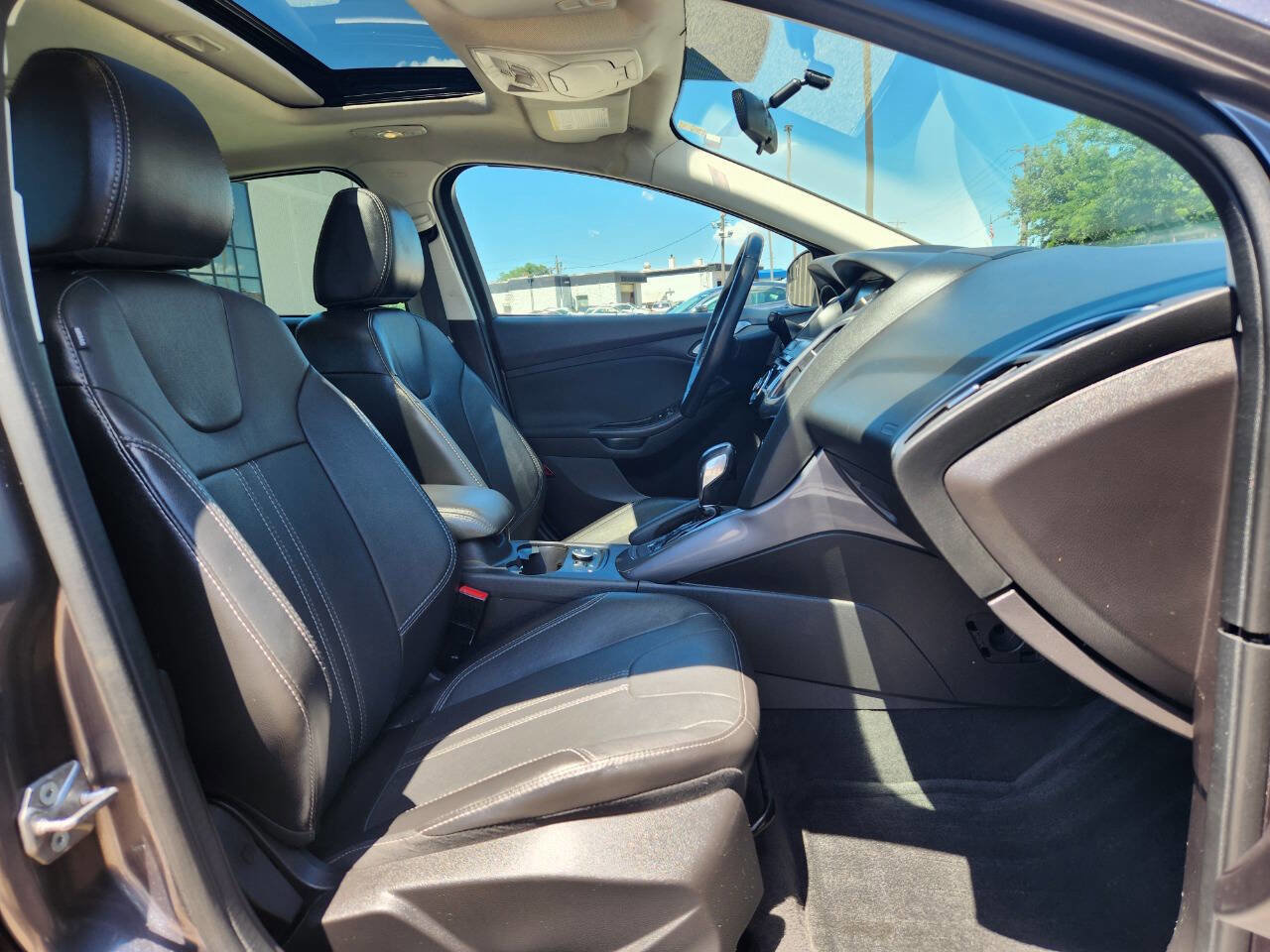 Used 2014 Ford Focus Titanium image 15