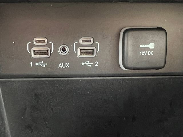 Certified 2023 Jeep Grand Cherokee Limited image 30