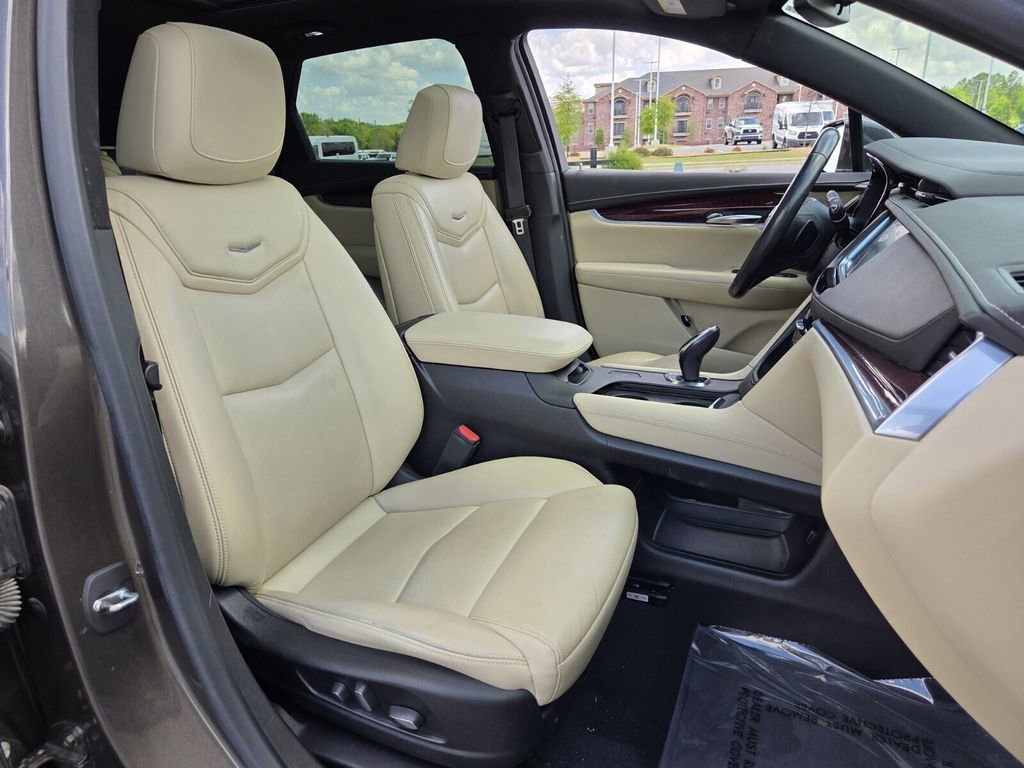 Used 2019 Cadillac XT5 Luxury image 15