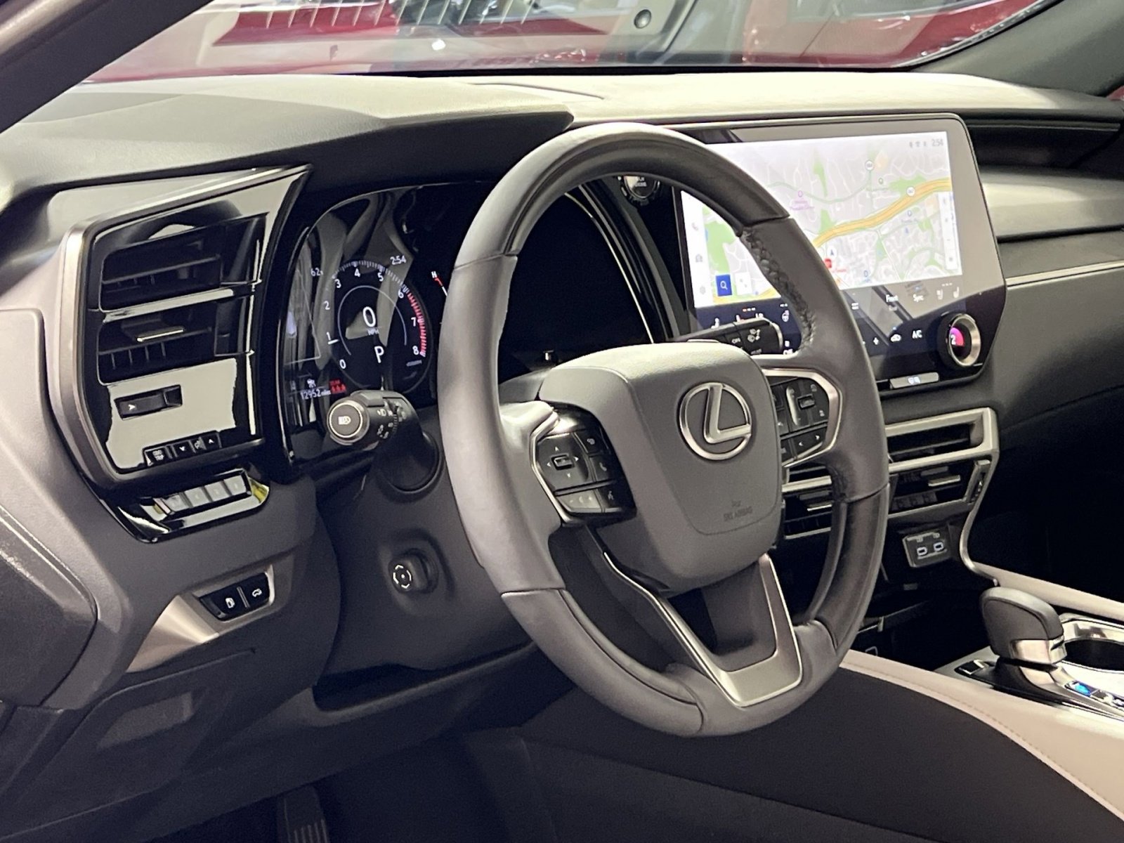 Used 2024 Lexus RX 350 Premium w/ Accessory Package (Z1) image 16