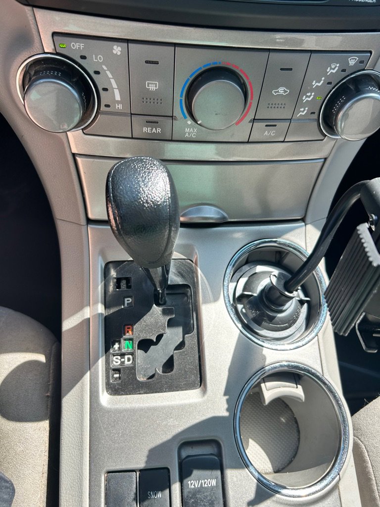 Used 2011 Toyota Highlander 2WD image 17