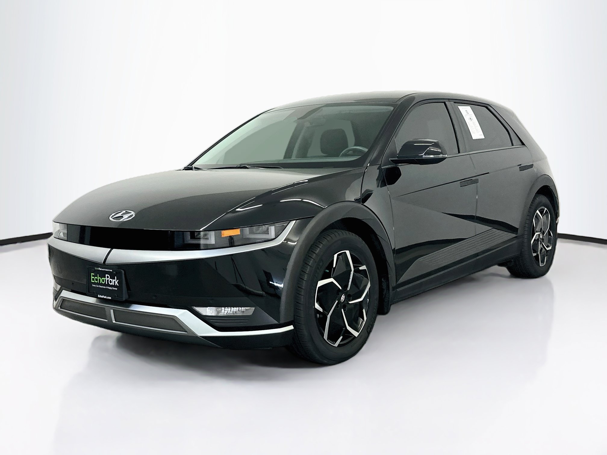 Used 2024 Hyundai Ioniq 5 SEL AWD/4WD image 3