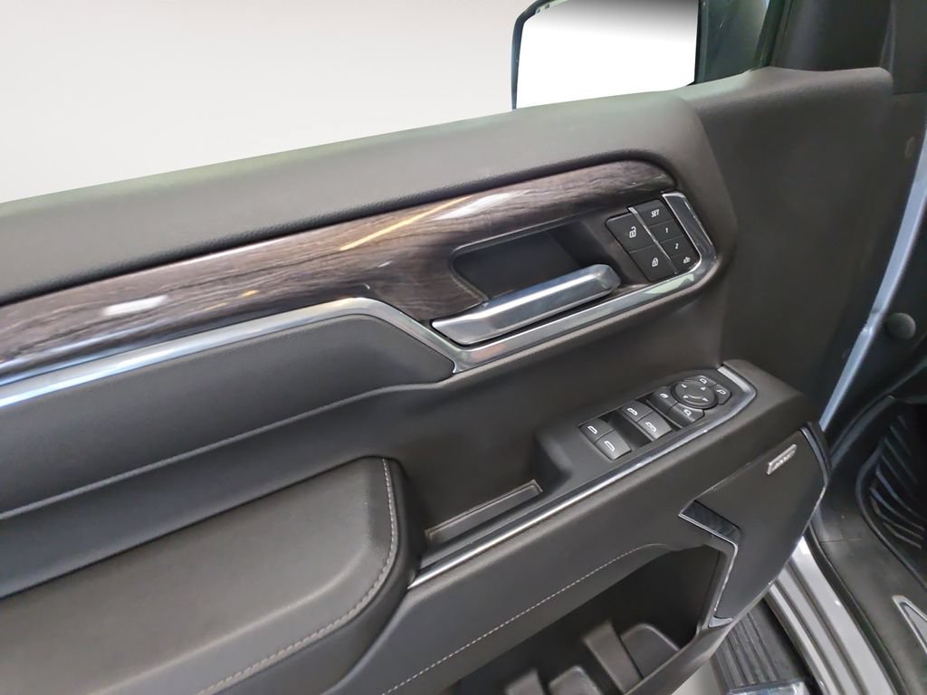 Certified 2023 Chevrolet Silverado 1500 LTZ AWD/4WD image 10
