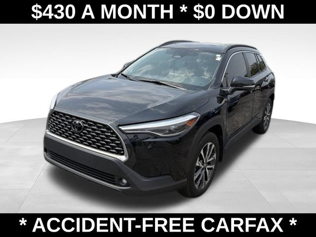 Used 2023 Toyota Corolla Cross XLE w/ Convenience Package AWD/4WD image 1