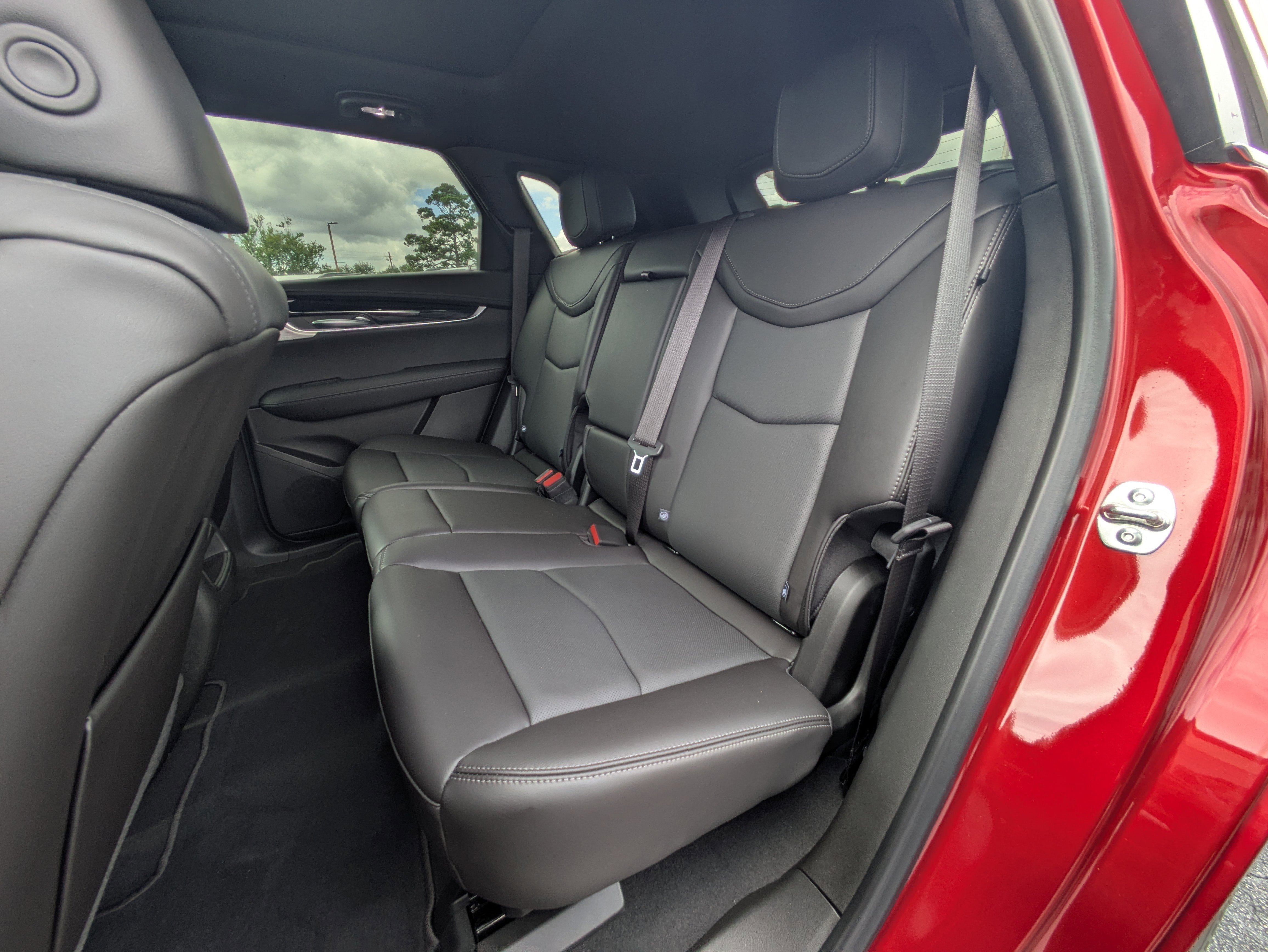 New 2025 Cadillac XT5 Premium Luxury w/ Technology Package FWD image 9