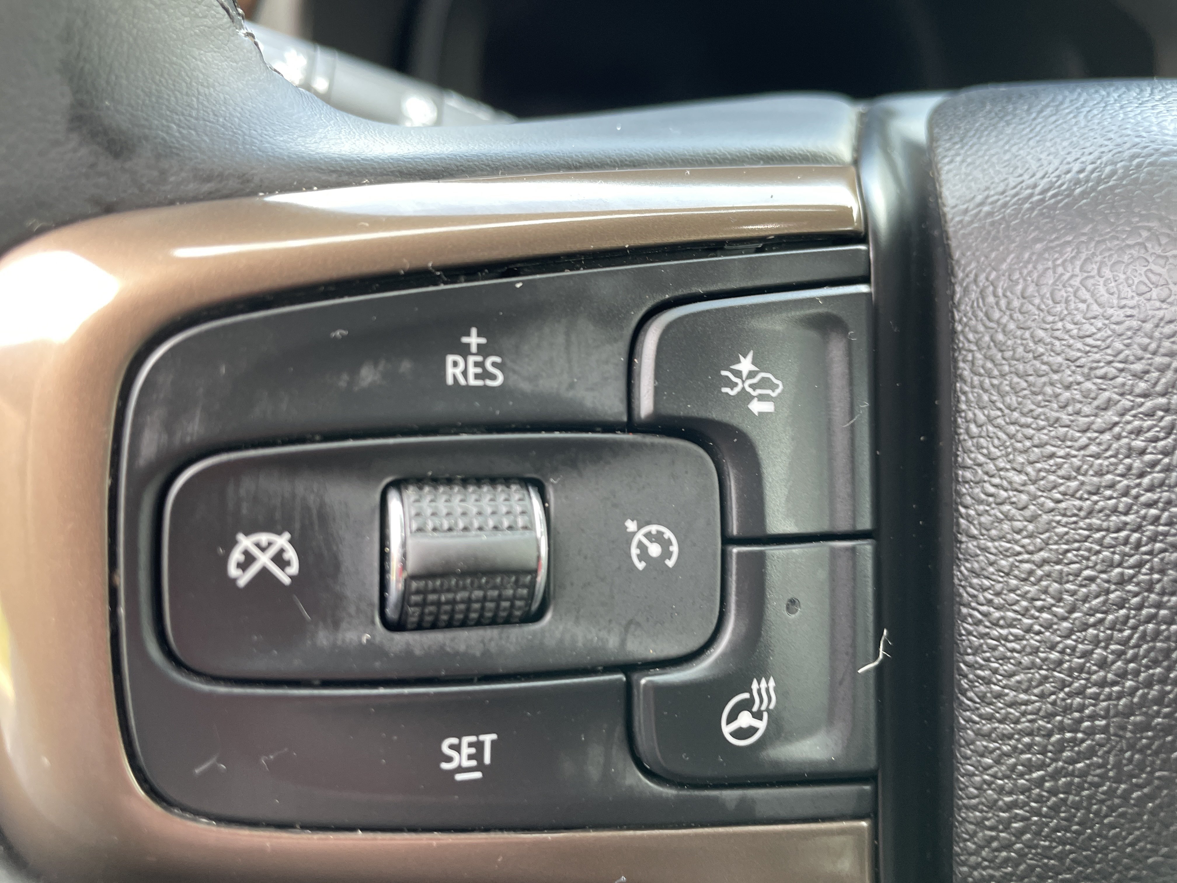 Used 2023 Chevrolet Suburban High Country AWD/4WD image 37