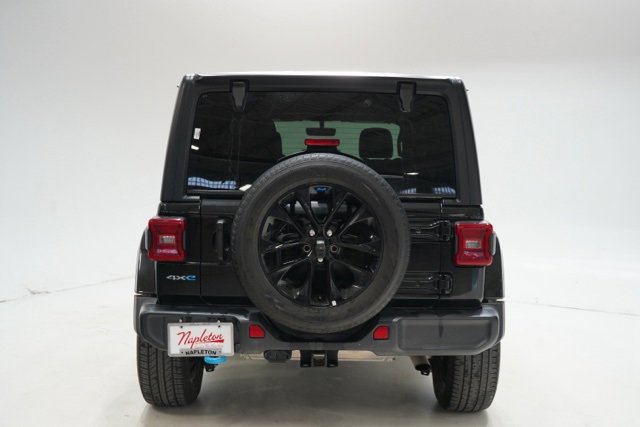 Used 2023 Jeep Wrangler Unlimited Sahara image 6