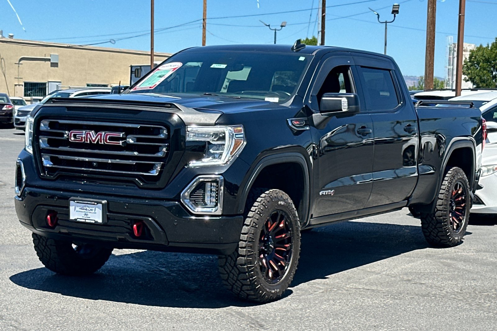 Used 2022 GMC Sierra 1500 AT4 w/ AT4 Premium Package AWD/4WD image 8