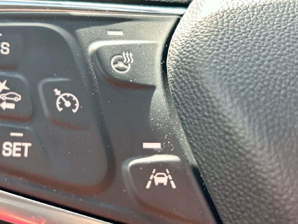 Used 2024 Chevrolet Malibu LT FWD image 16