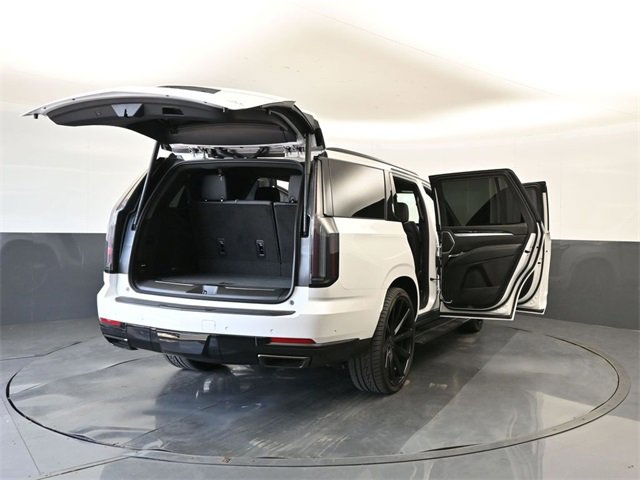 Used 2025 Cadillac Escalade Sport w/ Touring Package image 41