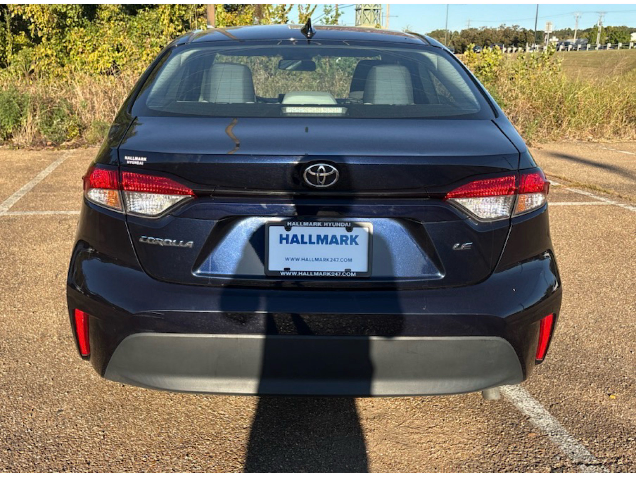 Used 2024 Toyota Corolla LE FWD image 5