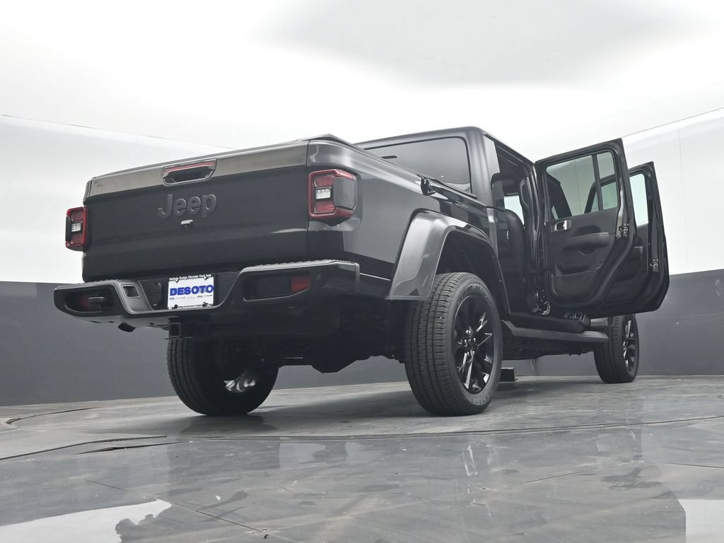 Used 2022 Jeep Gladiator Overland AWD/4WD image 75