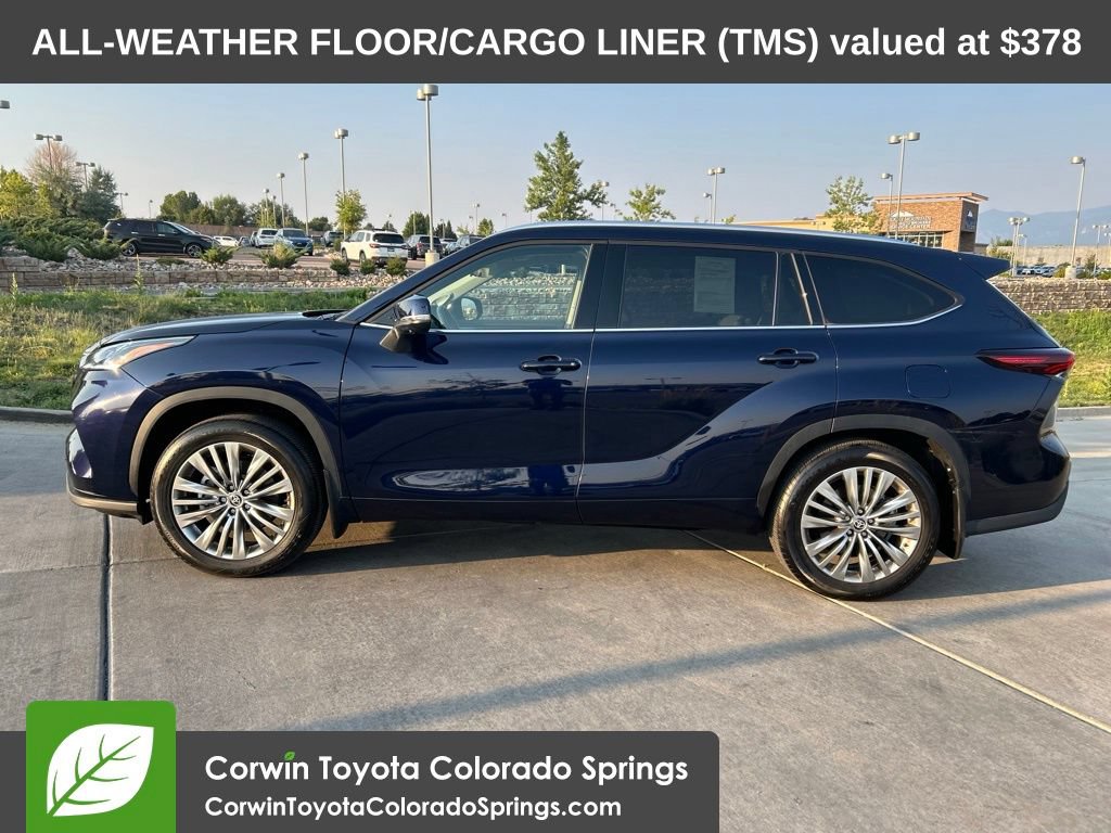 Used 2025 Toyota Highlander Platinum AWD/4WD image 4