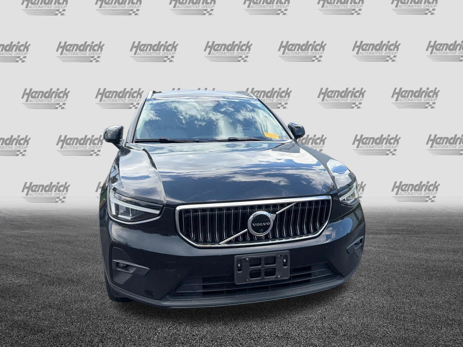 Used 2023 Volvo XC40 B5 Ultimate w/ Climate Package AWD/4WD image 6