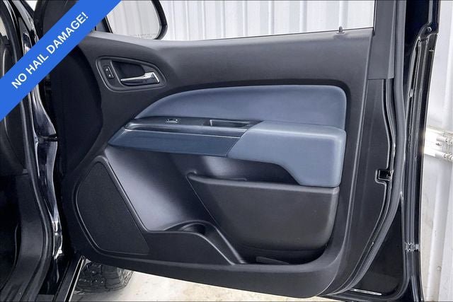 Used 2017 Chevrolet Colorado Z71 AWD/4WD image 21
