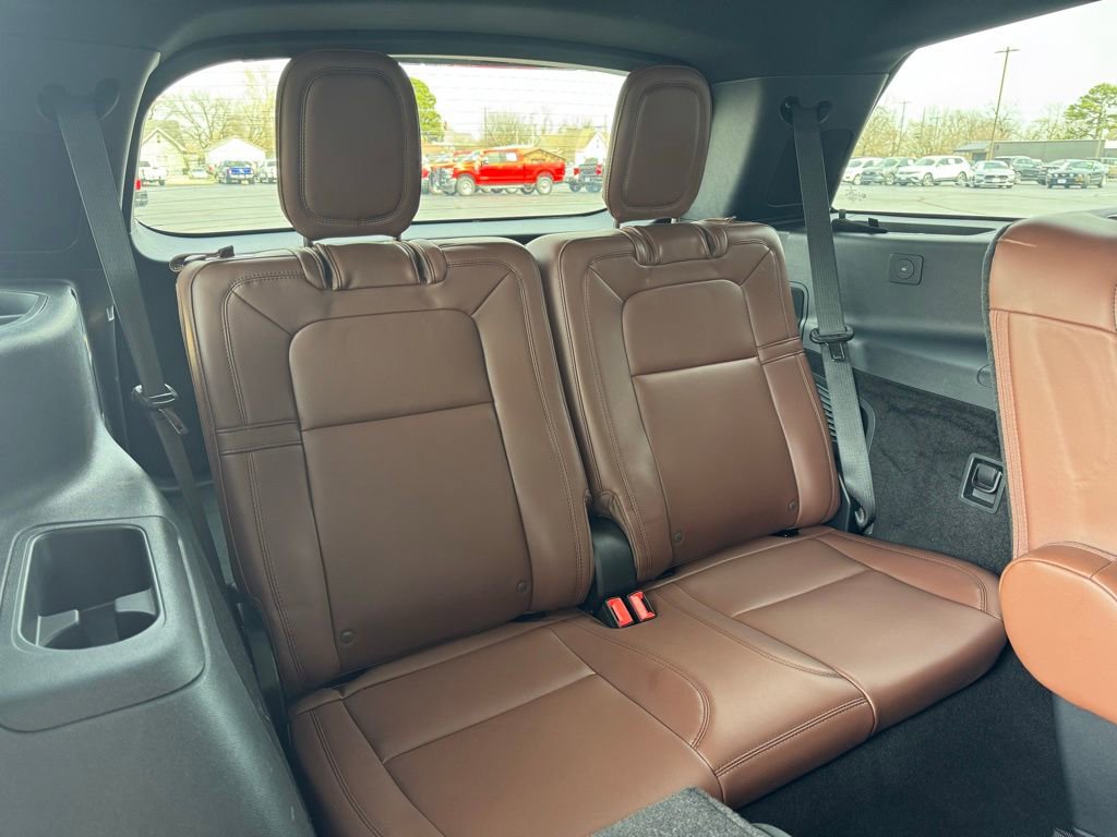 Used 2025 Lincoln Aviator Reserve w/ Luxury Package AWD/4WD image 26