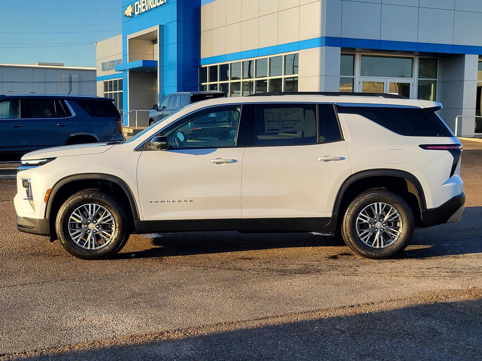 New 2026 Chevrolet Traverse LT w/ Driver Confidence Package FWD image 2