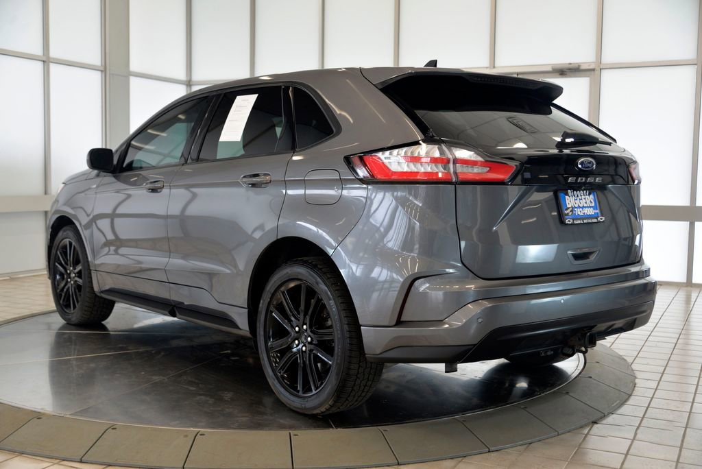 Used 2022 Ford Edge ST-Line w/ Class II Trailer Tow Package AWD/4WD image 6