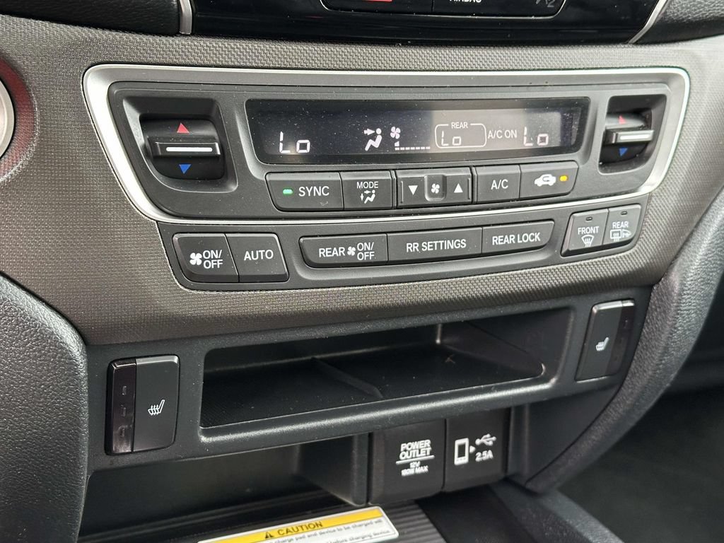 Used 2022 Honda Pilot TrailSport image 29