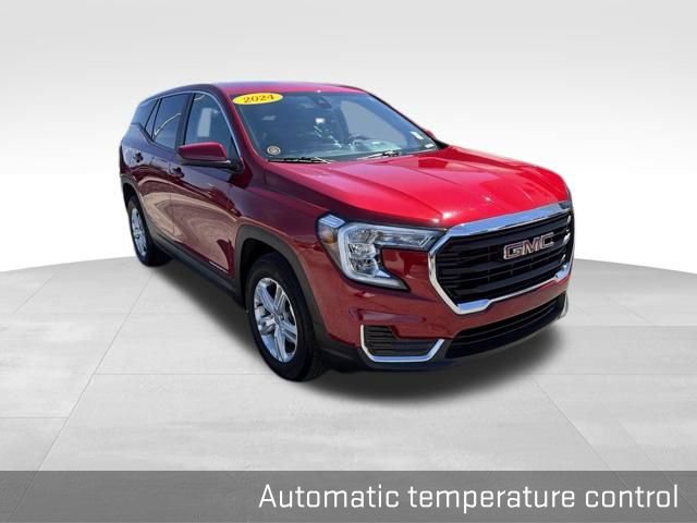 Used 2024 GMC Terrain SLE FWD image 16