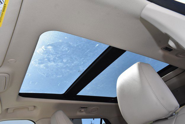 Used 2020 Ford Explorer Platinum image 19