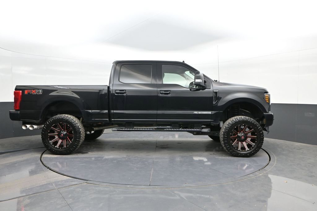 Used 2019 Ford F250 Lariat w/ Lariat Ultimate Package AWD/4WD image 26