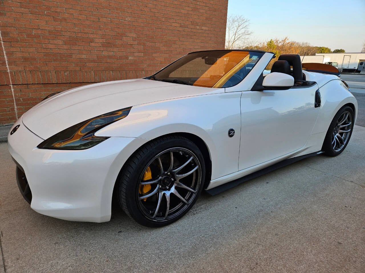 Used 2010 Nissan 370Z Touring w/ Sport Pkg RWD image 22