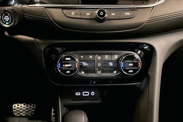 Used 2023 Buick Encore GX Select w/ Sport Touring Package image 15