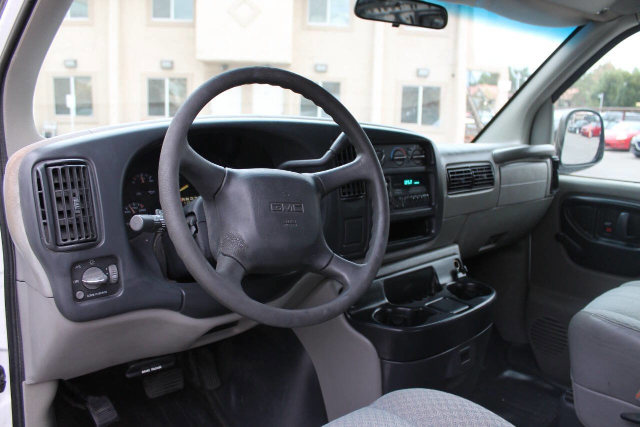 Used 1998 GMC Savana 2500 RWD image 17