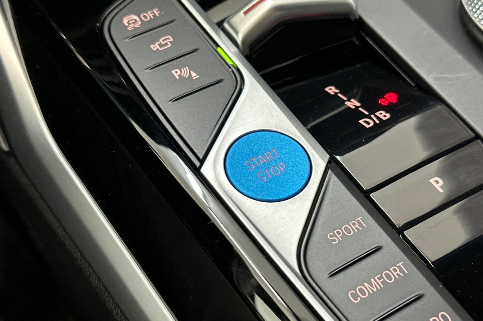 Certified 2023 BMW i4 eDrive35 w/ Premium Package RWD image 33