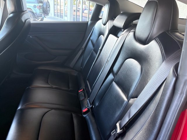 Used 2018 Tesla Model 3 Long Range RWD image 18