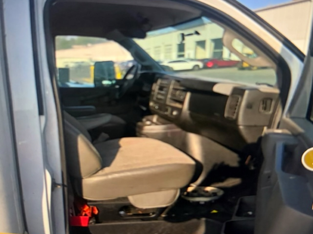 Used 2018 Chevrolet Express 3500 Extended w/ Power Convenience Package image 6