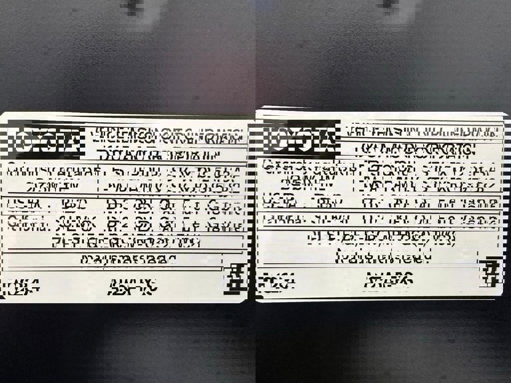 Used 2025 Toyota Sienna XSE image 73