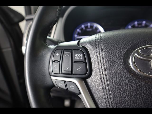 Used 2016 Toyota Highlander LE image 21