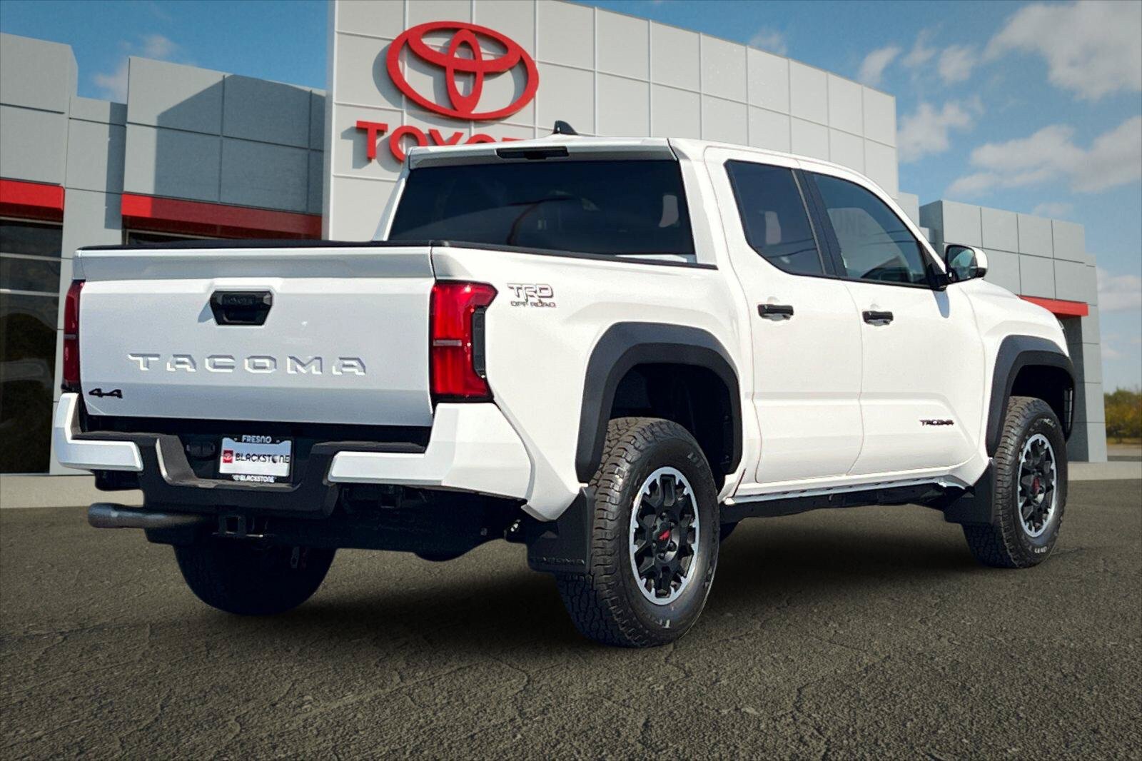 Certified 2026 Toyota Tacoma TRD Off-Road AWD/4WD image 3