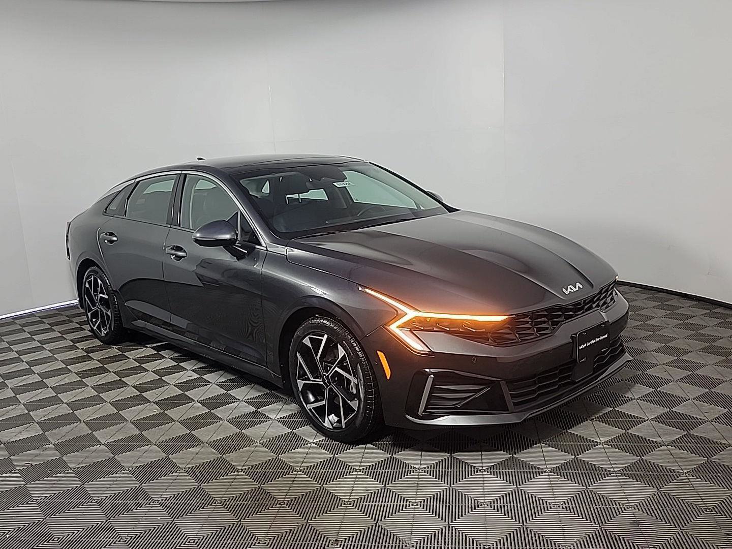 Used 2025 Kia K5 EX FWD image 1