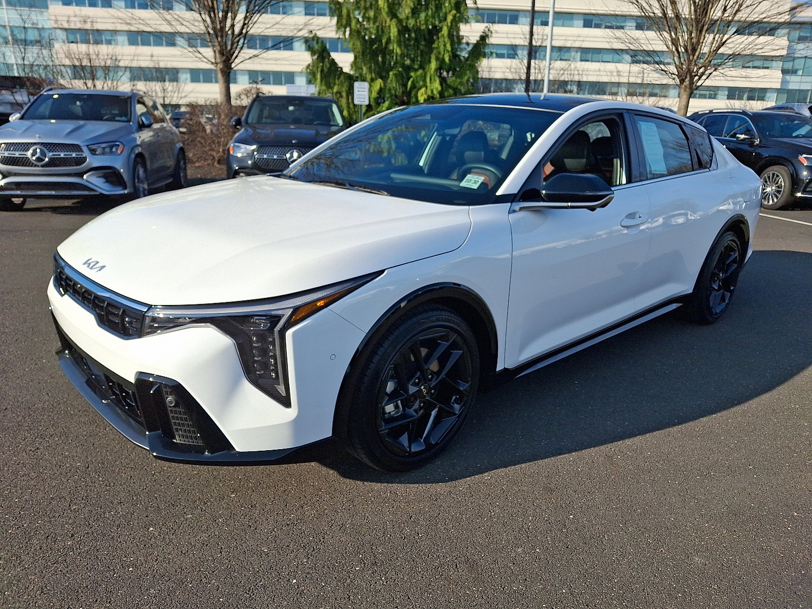 Used 2025 Kia K4 GT-Line Turbo image 3