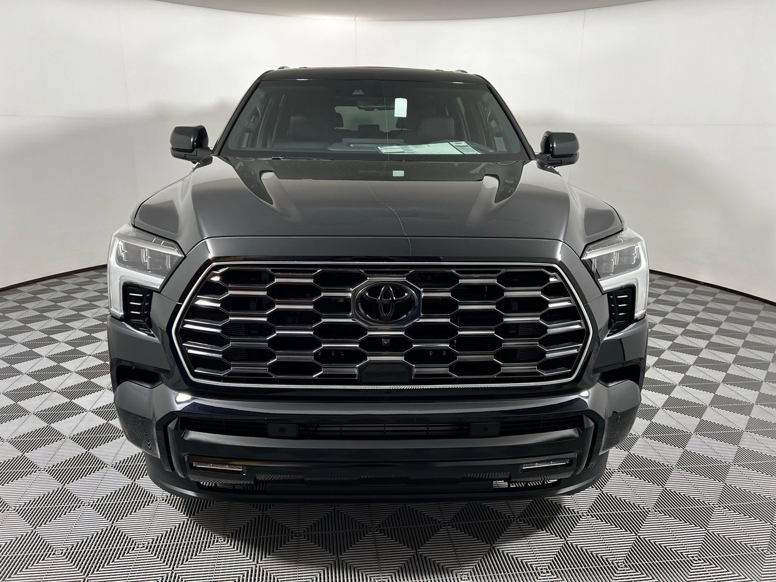 New 2026 Toyota Sequoia Platinum AWD/4WD image 2