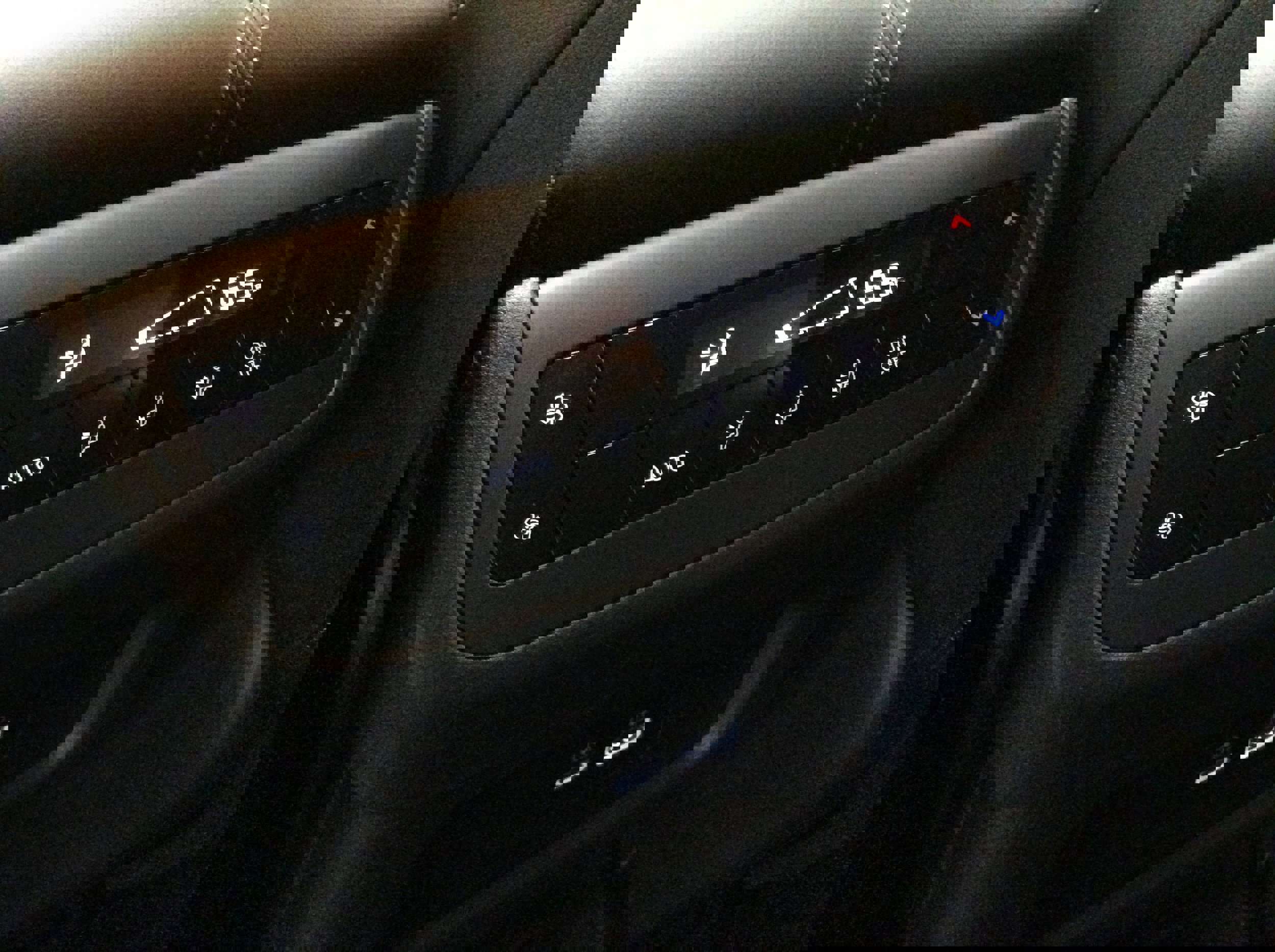 Used 2024 Nissan Pathfinder SL w/ Black Appearance Package image 34