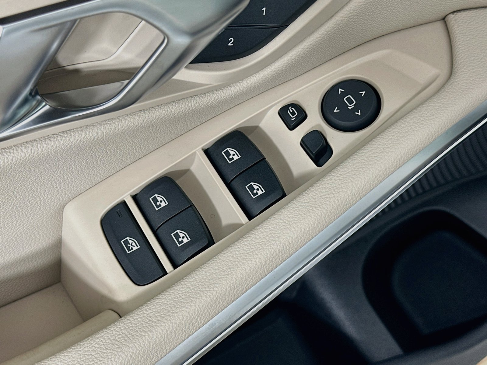 New 2026 BMW 330i xDrive Sedan AWD/4WD image 17