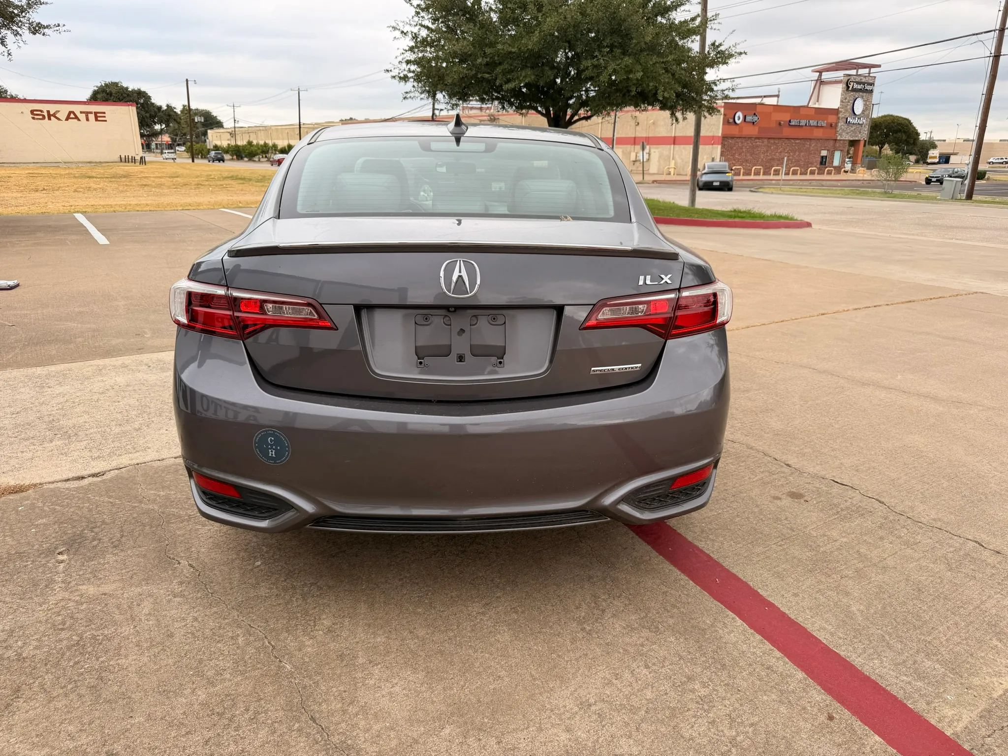 Used 2018 Acura ILX w/ Special Edition Package FWD image 4